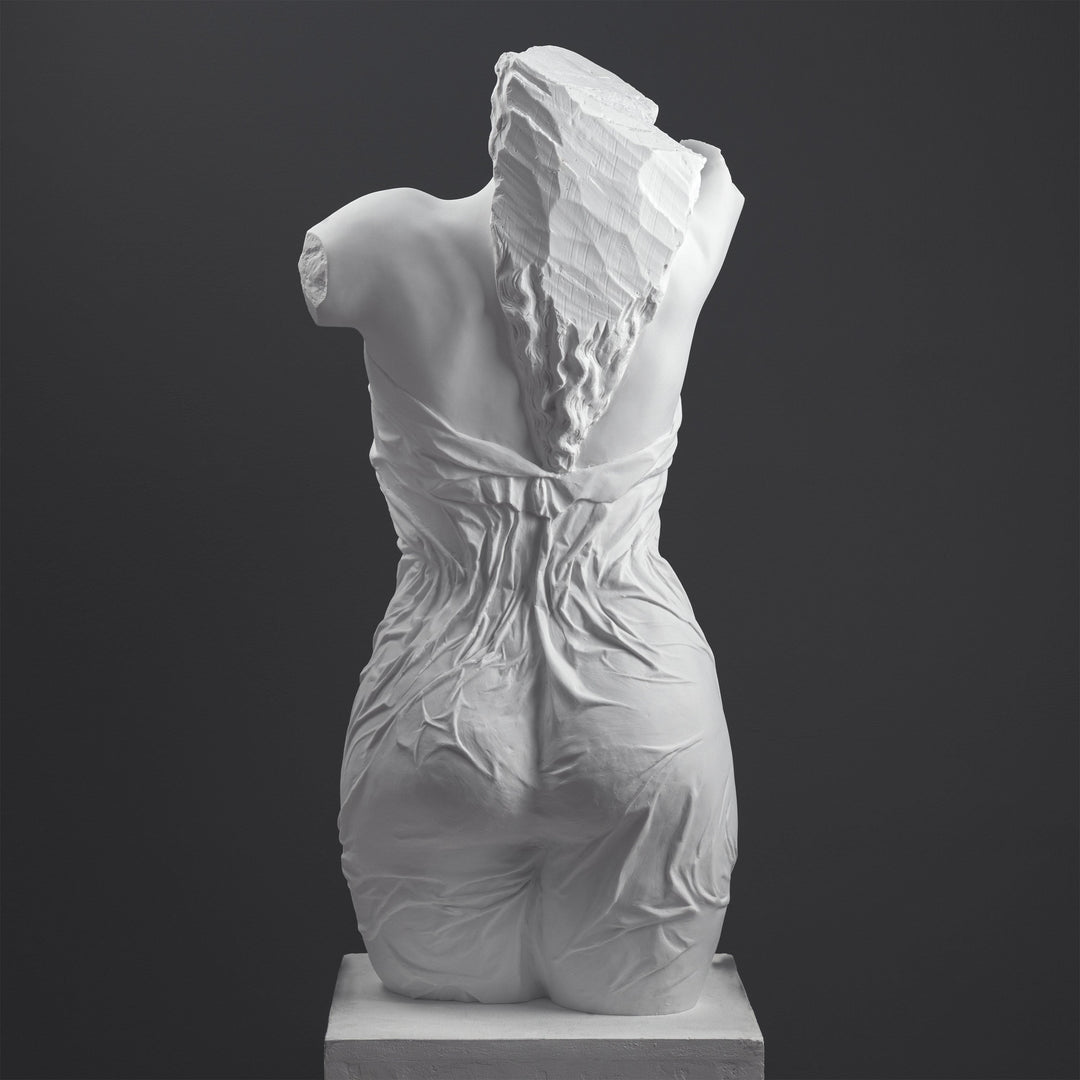 Weiblicher Torso mit Draperie (Moderne klassische Form)