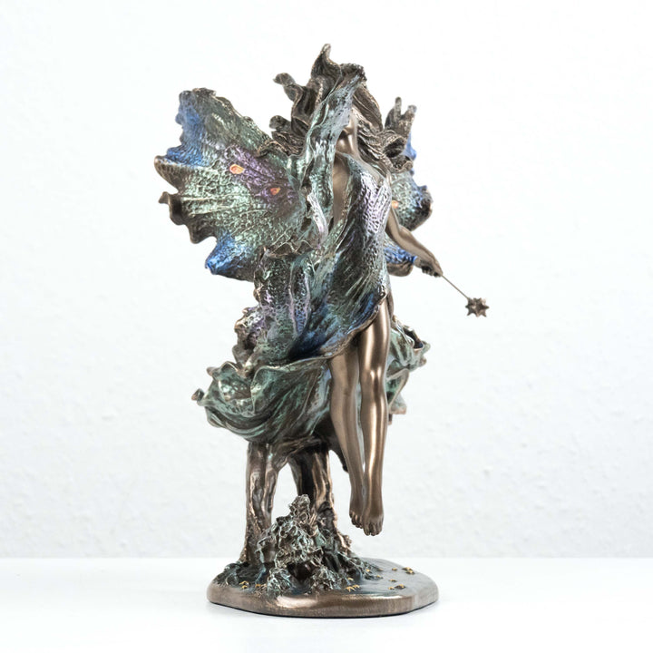 Fee Statue Where Moonbeams Fall von Josephine Wall (Kaltguss-Bronze Skulptur)