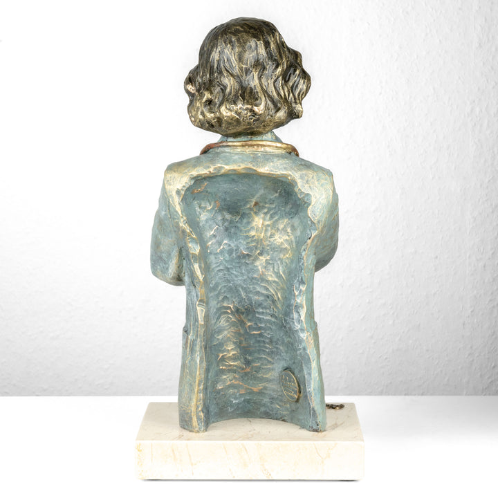 Aerztinfigur von Anglada auf Marmorsockel