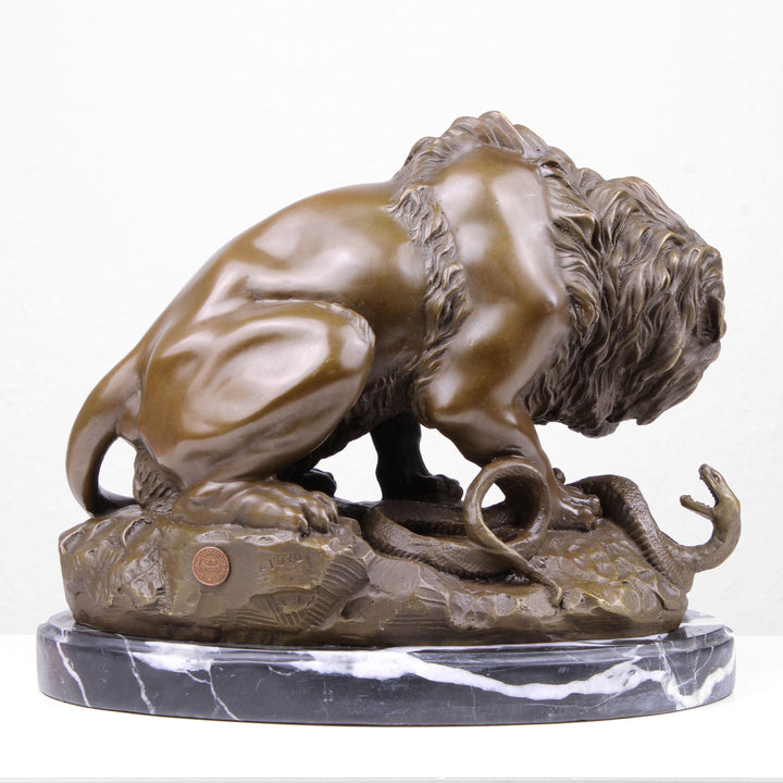 Löwe mit Schlange Statue (Antoine-Louis Barye, Bronze, Wachsguss)