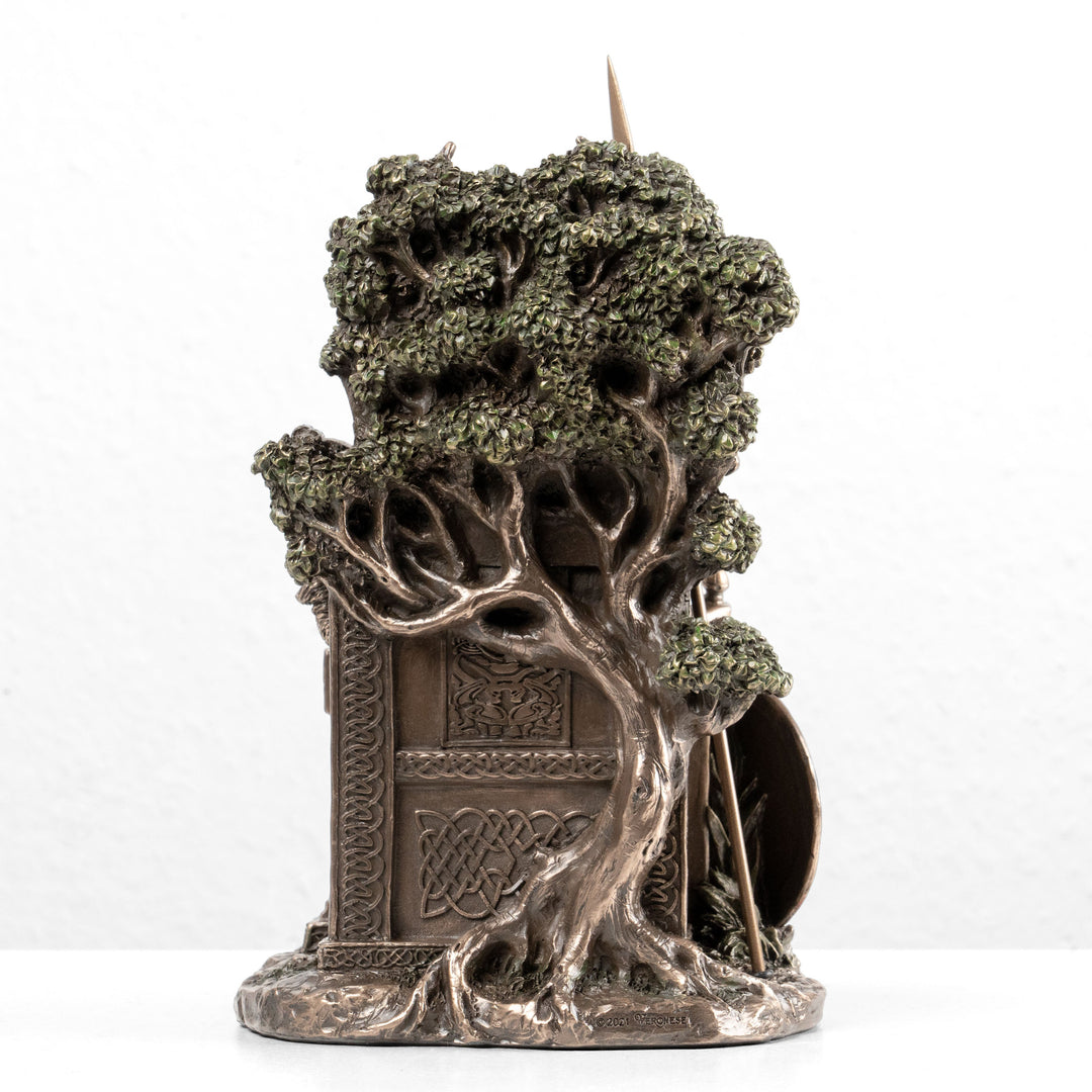 Medb Statue — Kriegerkönigin von Connacht (Kaltgussbronze-Skulptur)
