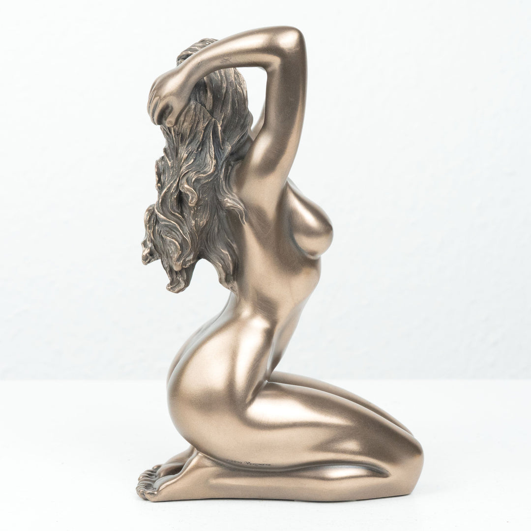 Nackte Frau Statue Kniend (Erotische Kaltguss-Bronze Skulptur)