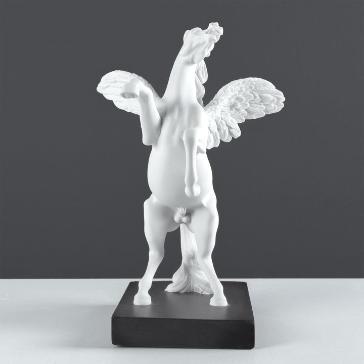 Pegasus Statue — Geflügeltes Pferd der griechischen Mythologie