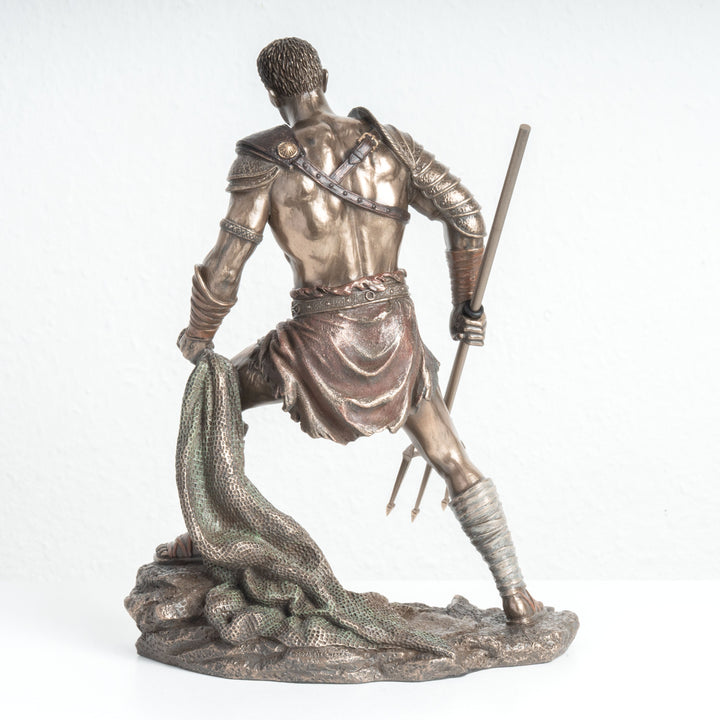 Retiarius Gladiator Statue – Meister von Netz und Dreizack (Bronzierte Skulptur aus Kunstharz)