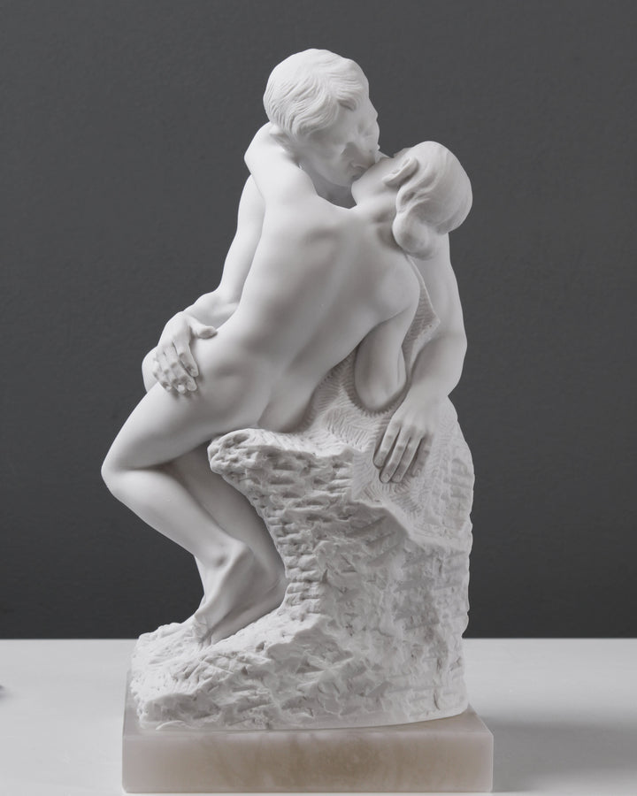 Der Kuss Statue - Liebespaar Skulptur von Rodin