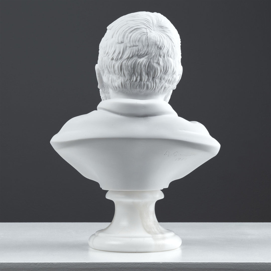 Victor Hugo Büste — Meister der französischen Romantik