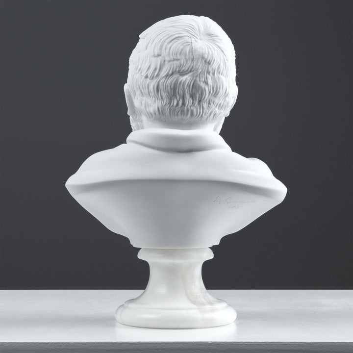 Victor Hugo Büste — Meister der französischen Romantik