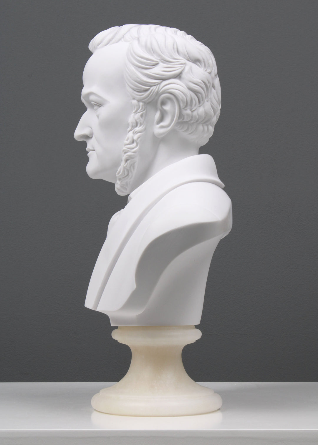 Wagner Büste Statue