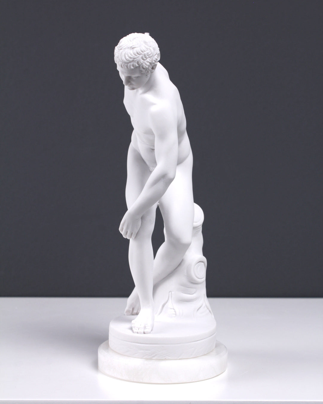Discobolus Statue (Klein)