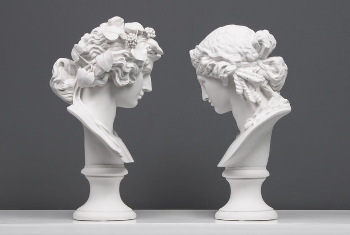 Antinous Lansdowne und Ariadne Büsten