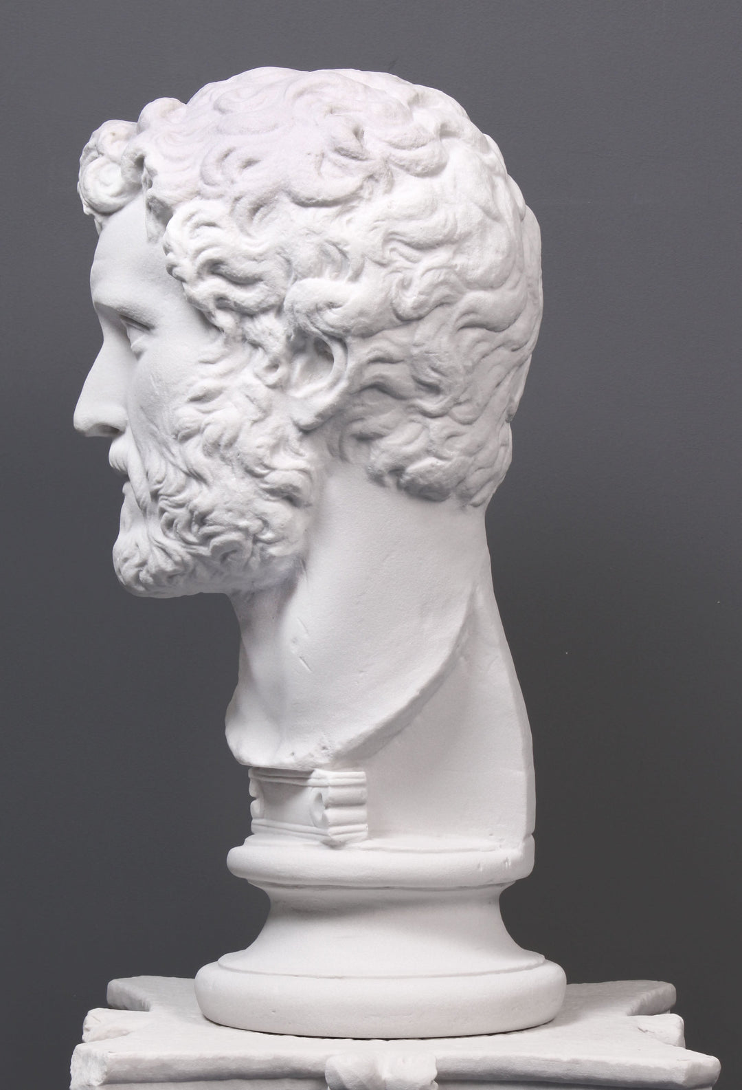 Antoninus Pius Bueste Statue (Gross)