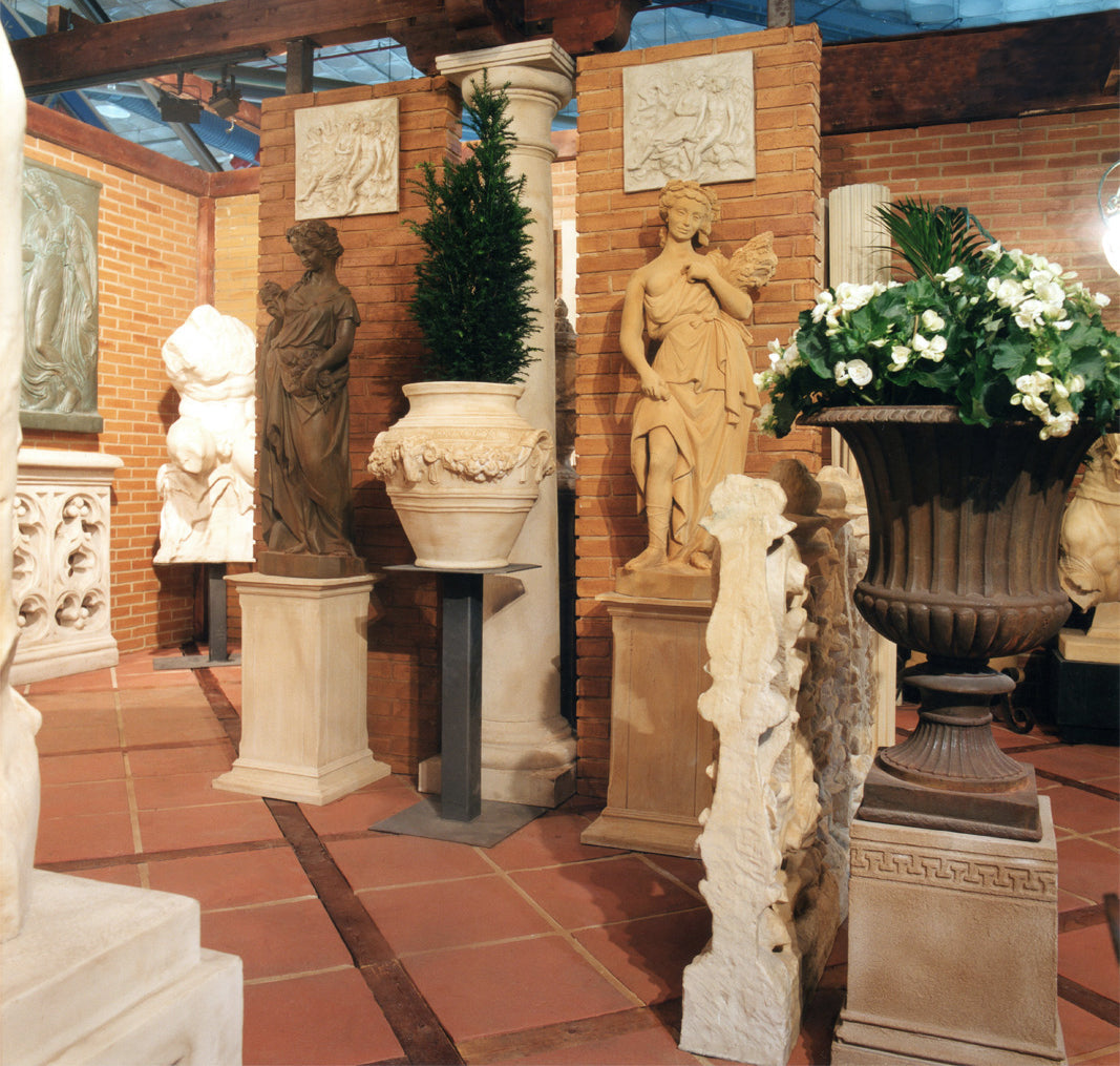 Fruehlingsgoettin Statue (Vier Jahreszeiten)