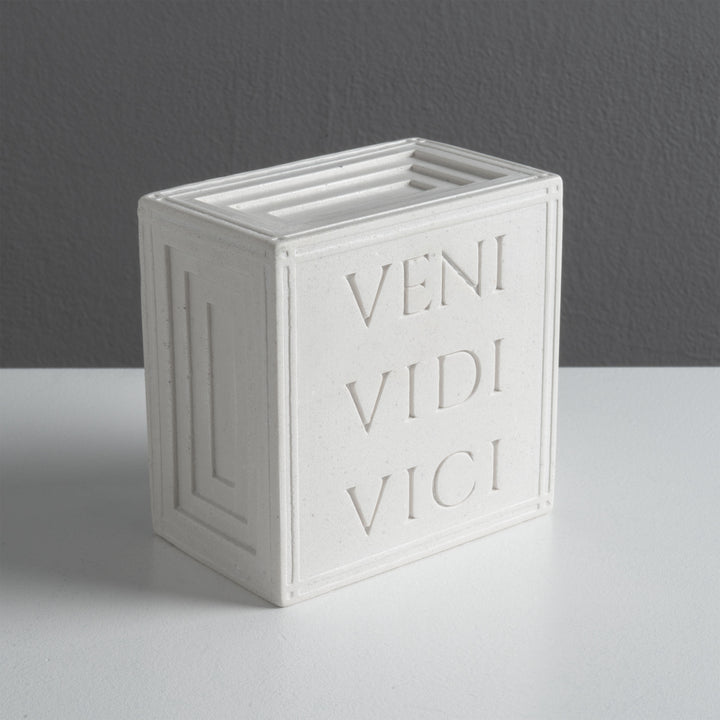 Veni Vidi Vici Buchstütze – Römische Reliefskulptur