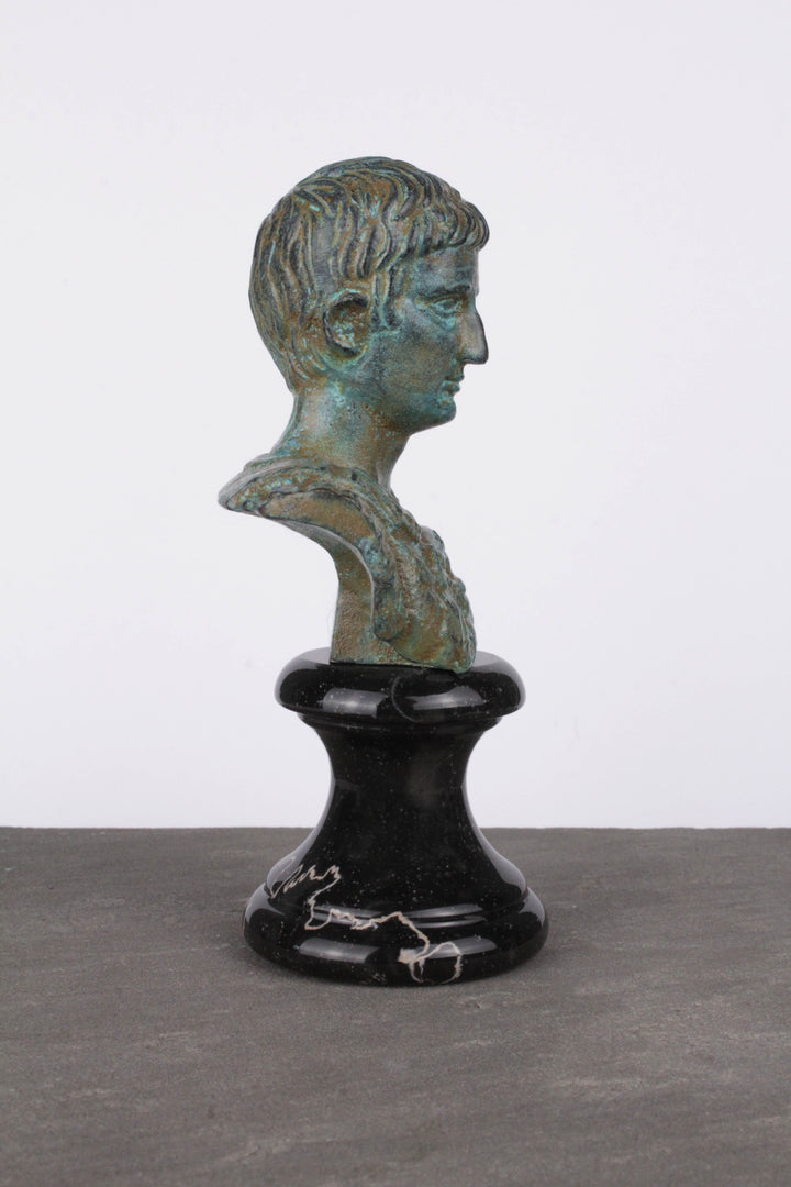 Augustus Caesar Büste (Grüne Bronze)