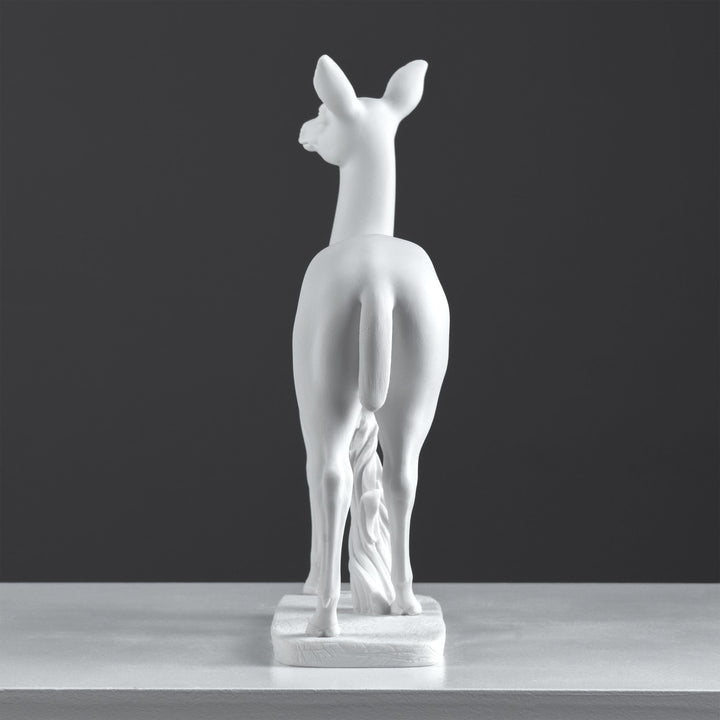 Hirschfigur (Bronzierte Skulptur aus Kunstharz) elegant