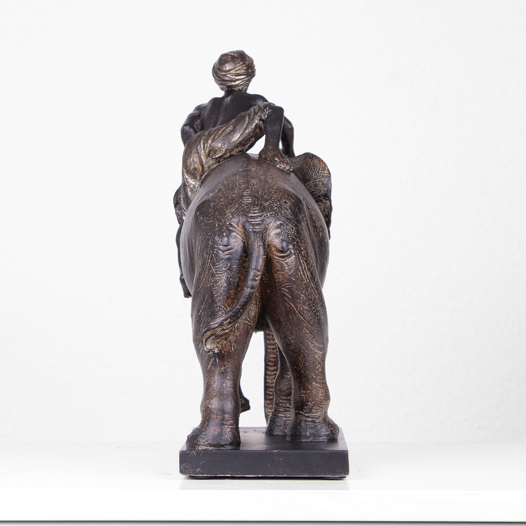 Elefantenstatue mit Reiter (Kunstharz)