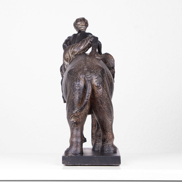 Elefantenstatue mit Reiter (Kunstharz)