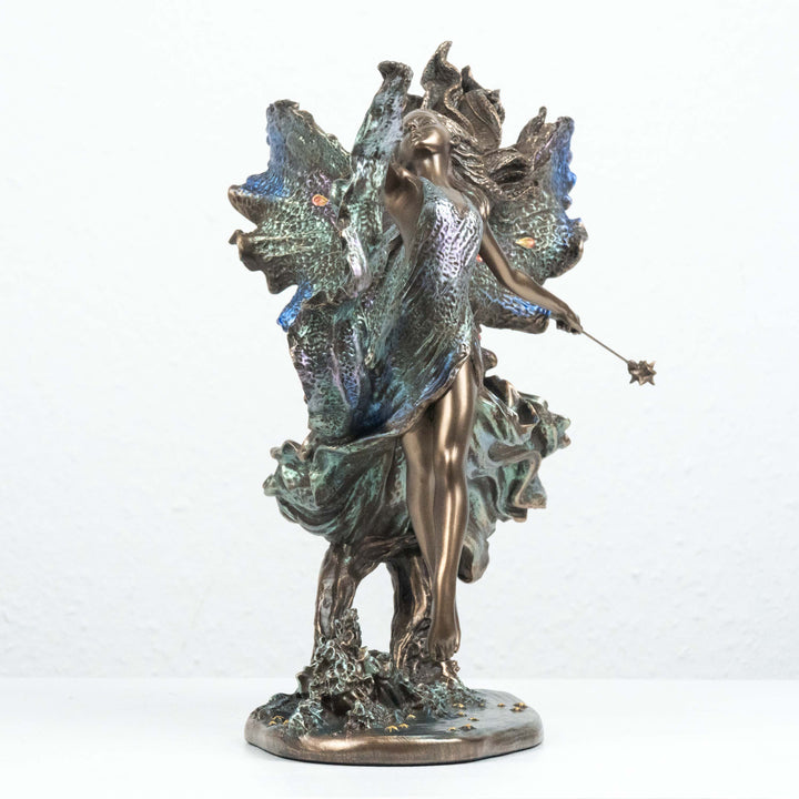 Fee Statue Where Moonbeams Fall von Josephine Wall (Kaltguss-Bronze Skulptur)