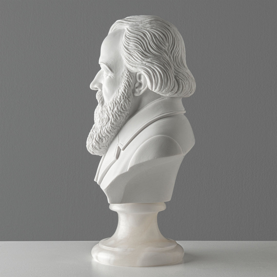 Johannes Brahms Bust — Meister der Romantischen Harmonie