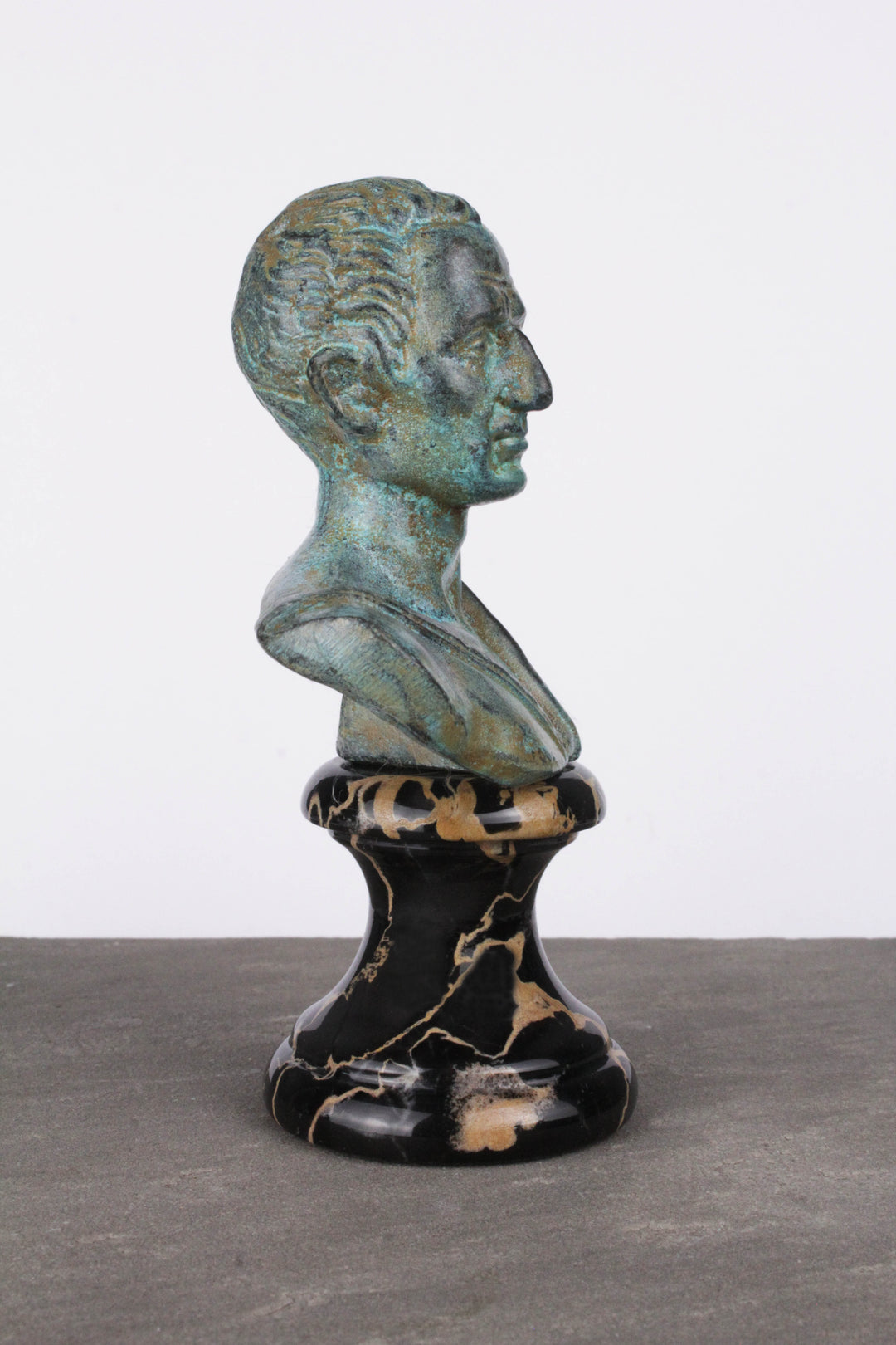 Julius Caesar Büste (Grüne Bronze)