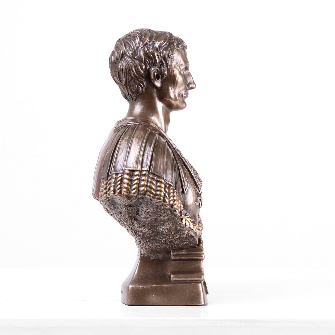 Julius Caesar Büste (Bronzierte Skulptur aus Kunstharz)