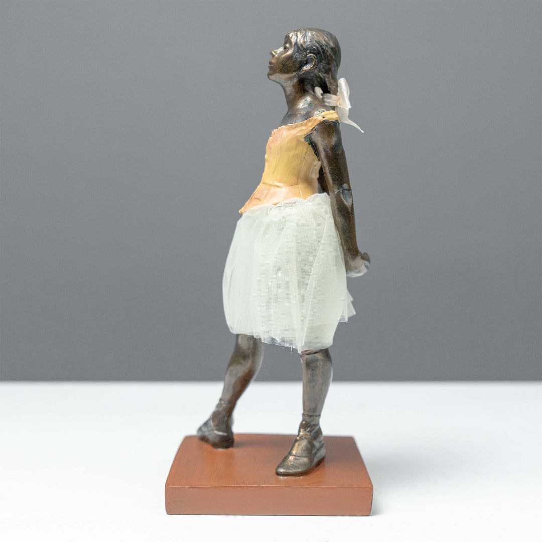 Kleine Tänzerin Statue (Bronzierte Skulptur aus Kunstharz)