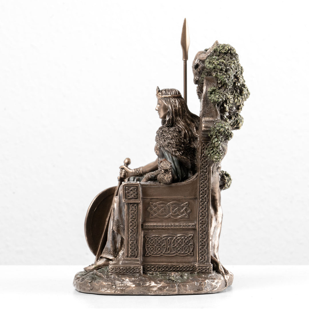 Medb Statue — Kriegerkönigin von Connacht (Kaltgussbronze-Skulptur)