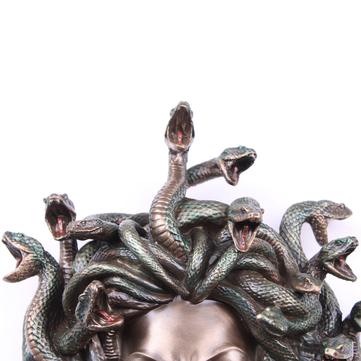 Medusa Kopf Wandrelief (Kaltguss-Bronze Skulptur)