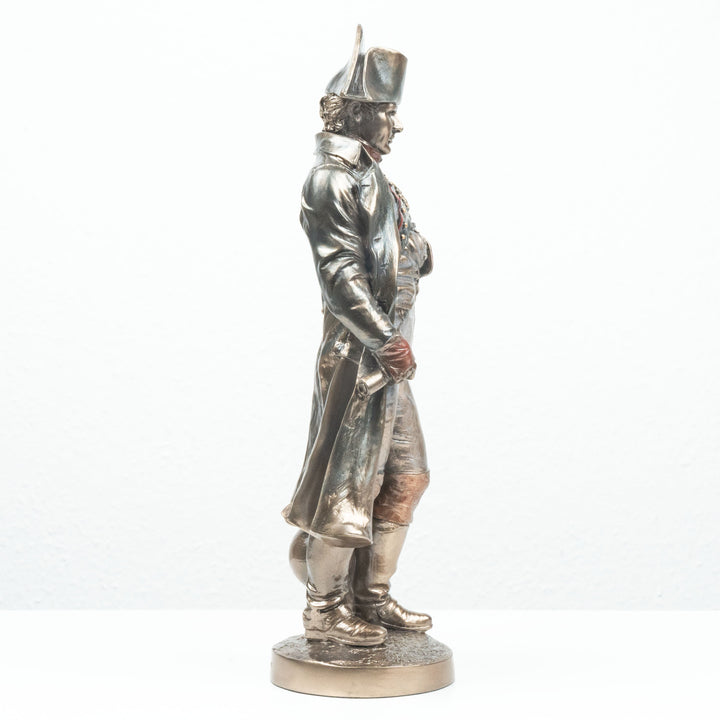 Napoleon Bonaparte Stehend (Bronzierte Skulptur aus Kunstharz)