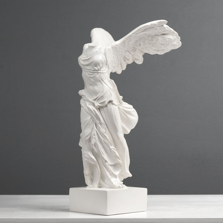 Nike Göttin des Sieges Statue (Kunstharz)