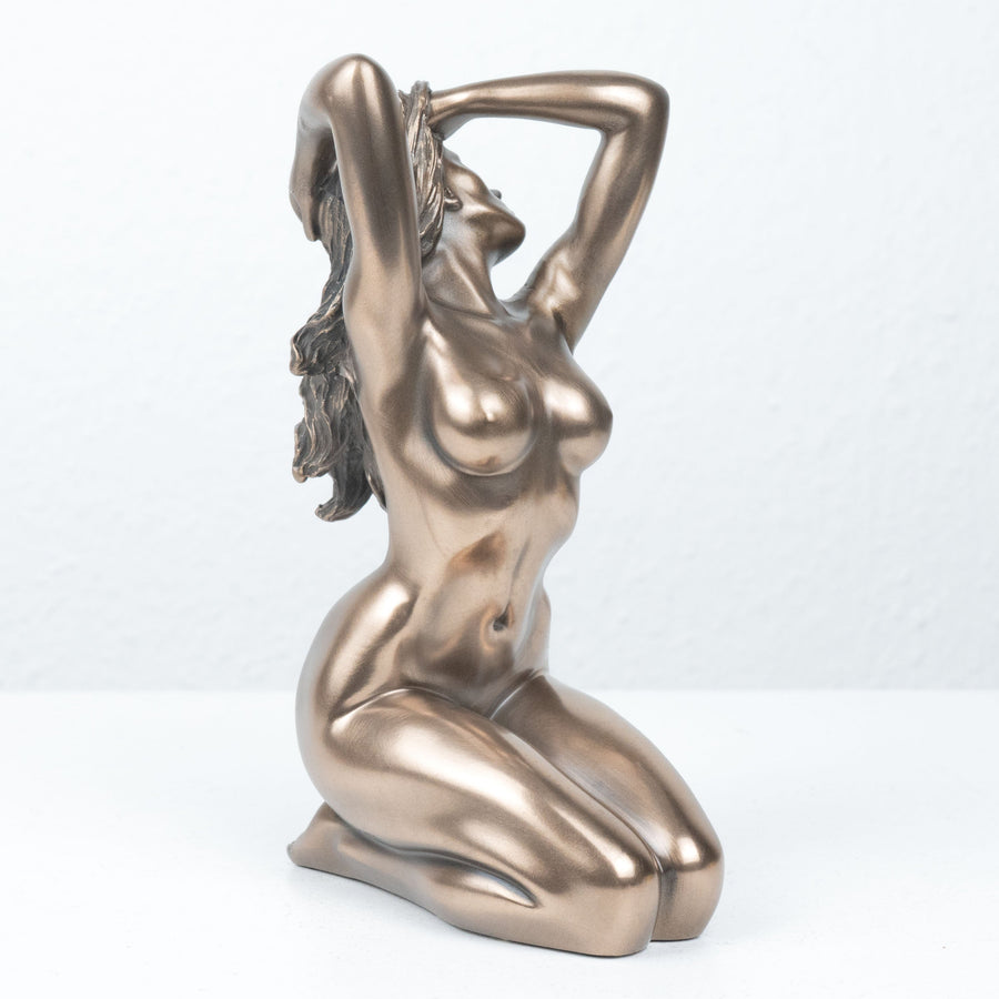 Nackte Frau Statue Kniend (Erotische Kaltguss-Bronze Skulptur)
