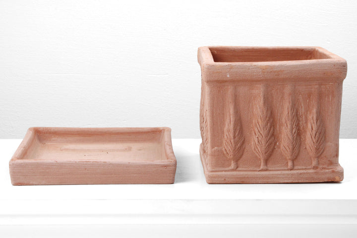 Kleine Quadratische Terrakotta Vase