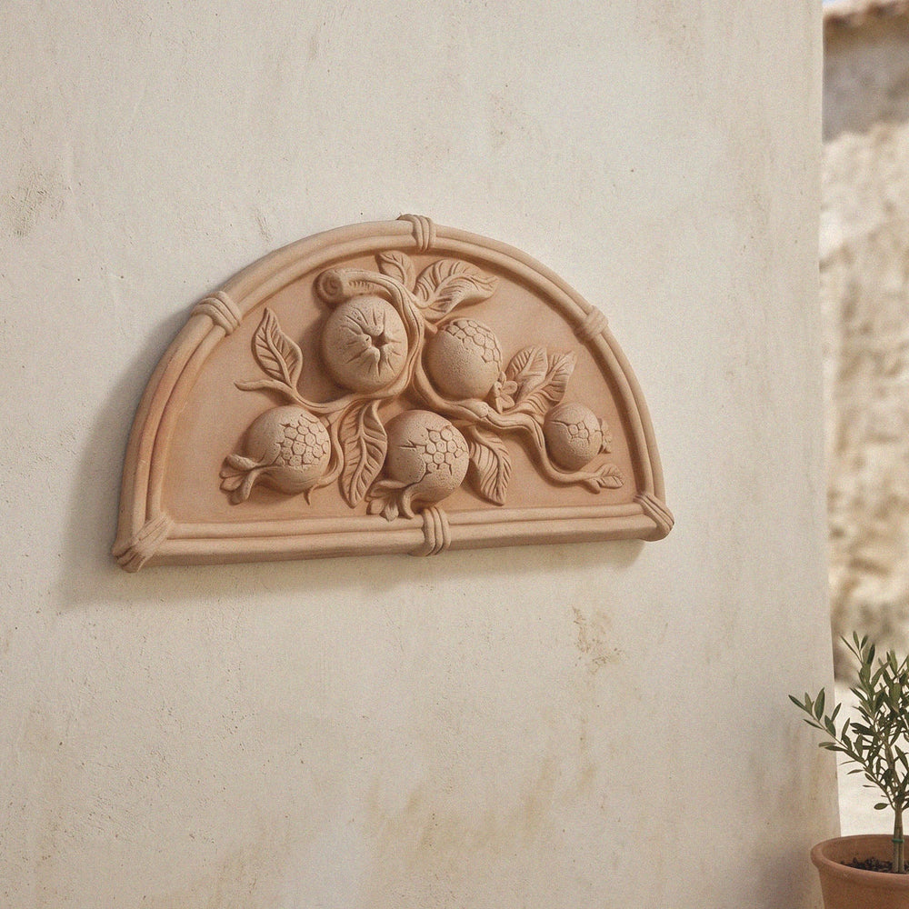 Terrakotta Granatapfel Relief