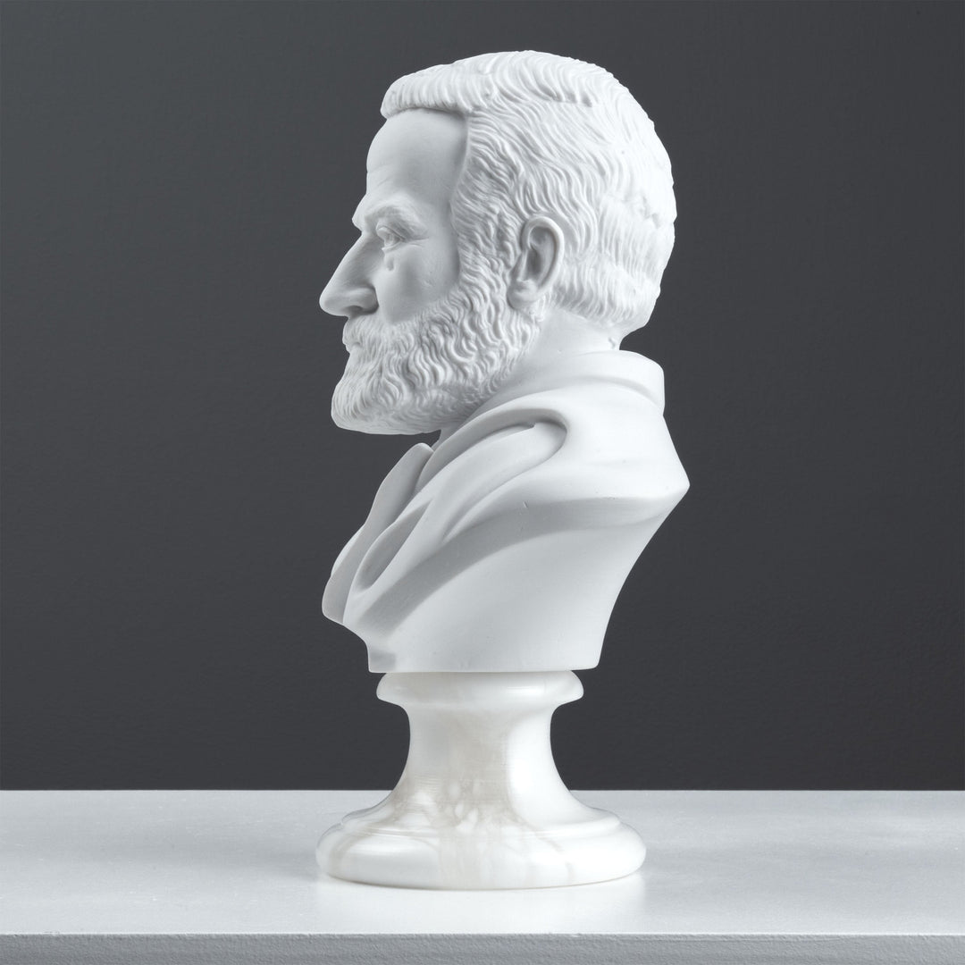 Victor Hugo Büste — Meister der französischen Romantik