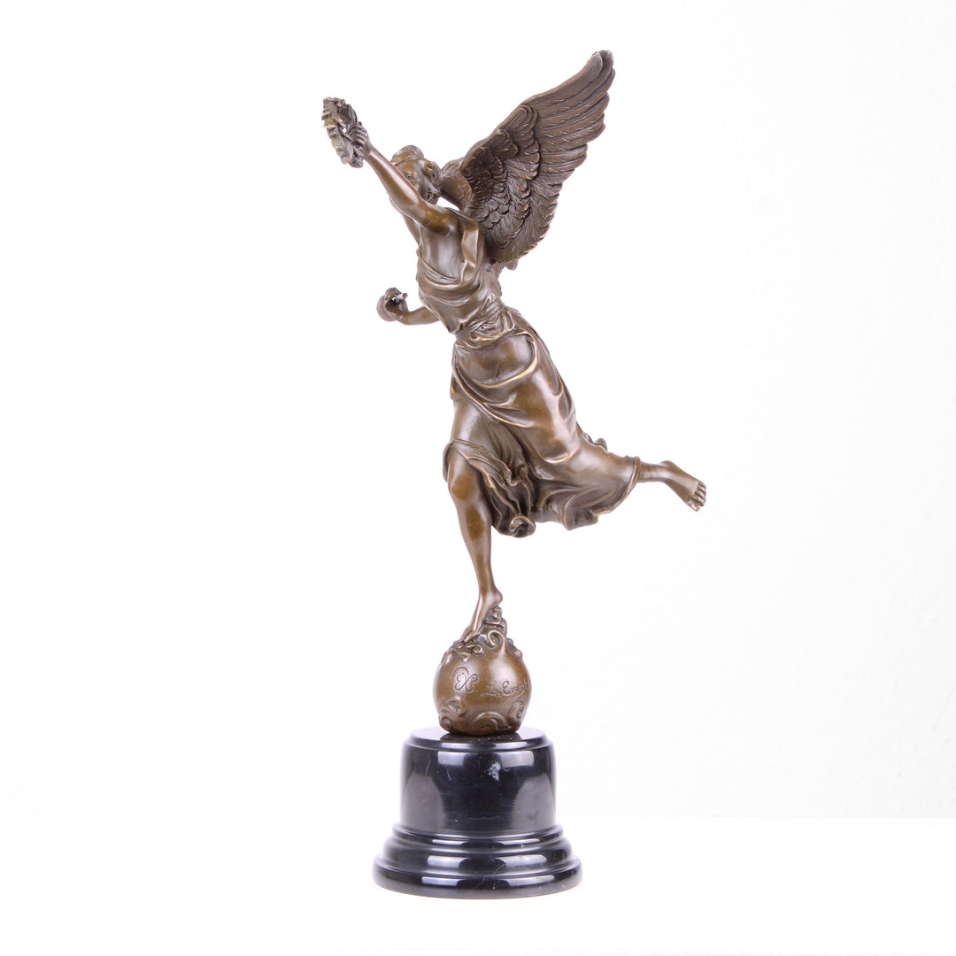 Geflügelte Siegesgöttin Nike Statue (Bronze, Wachsguss)