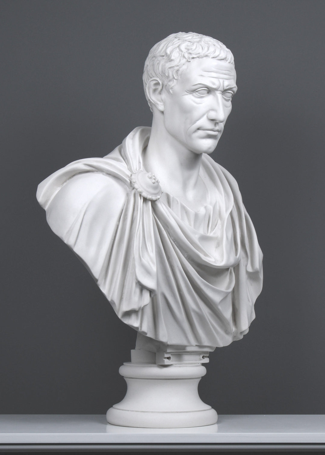 Julius Caesar Büste (in Toga)