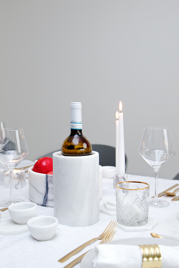 Weisser Marmor Vase / Flaschenkuehler