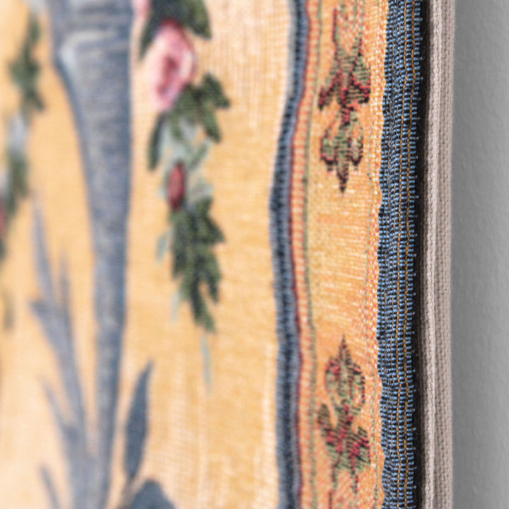 Dame mit Wappen – Gobelin Wandteppich (Jacquard gewebt)