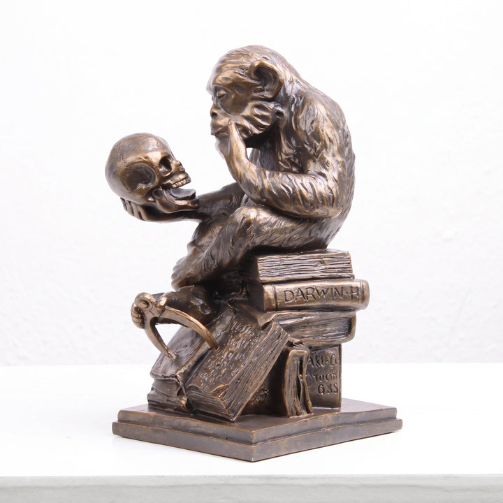 Affe mit Schädel Statue (Affe mit Schädel Skulptur von Hugo Rheinhold)