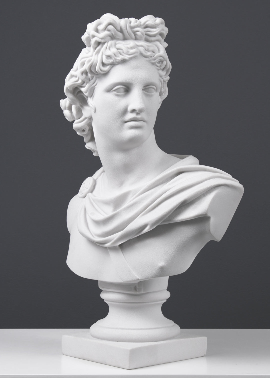 Apollo Bueste Statue