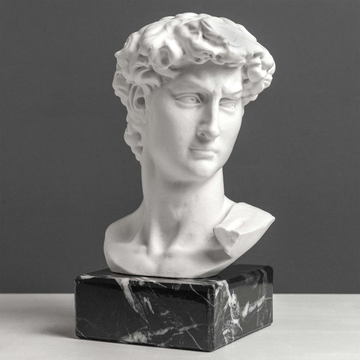 David Büste von Michelangelo mit schwarzem Marmorsockel (Klein)