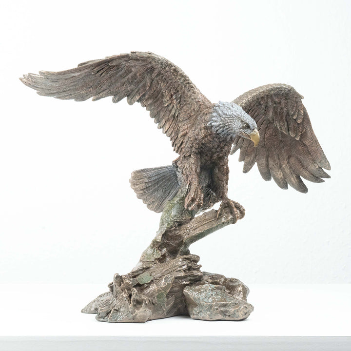 Adler Jagend (Bronzierte Skulptur aus Kunstharz)