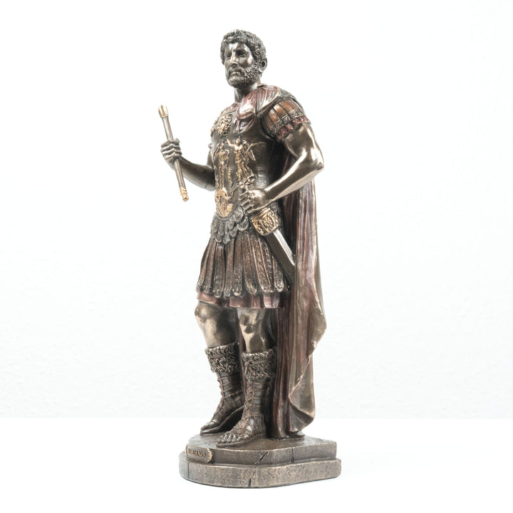 Hadrian Römischer Kaiser (Bronzierte Skulptur aus Kunstharz)