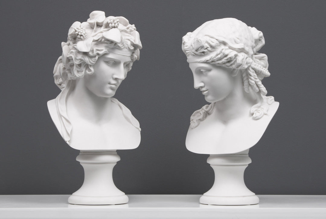 Antinous Lansdowne und Ariadne Büsten