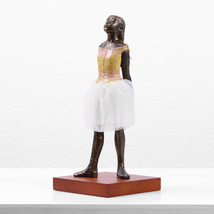 Kleine Tänzerin Statue (Bronzierte Skulptur aus Kunstharz)