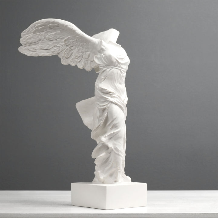 Nike Göttin des Sieges Statue (Kunstharz)