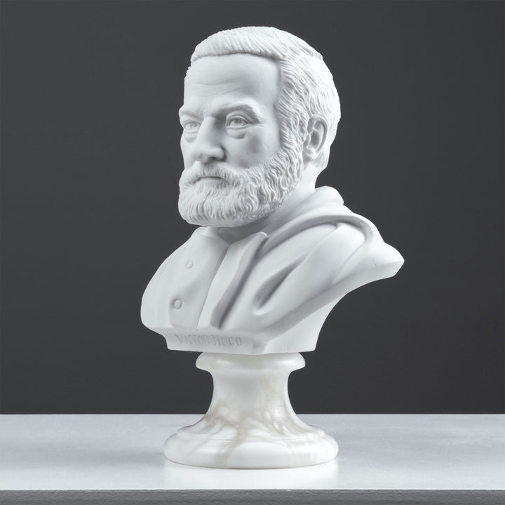 Victor Hugo Büste — Meister der französischen Romantik