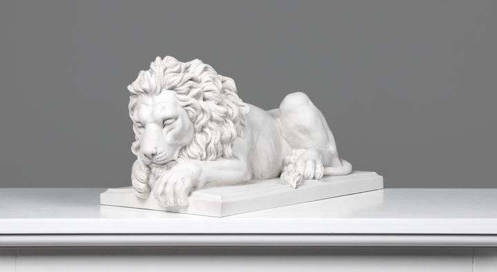 Große Löwen Statuen im Paar
