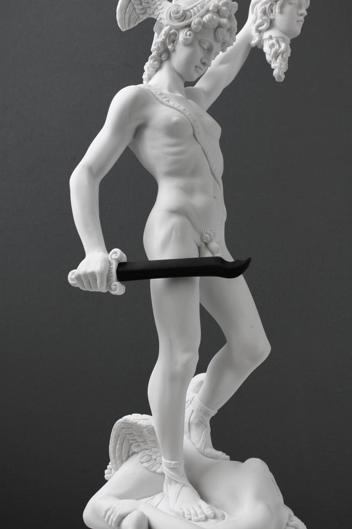 Statue von Perseus mit dem Kopf der Medusa
