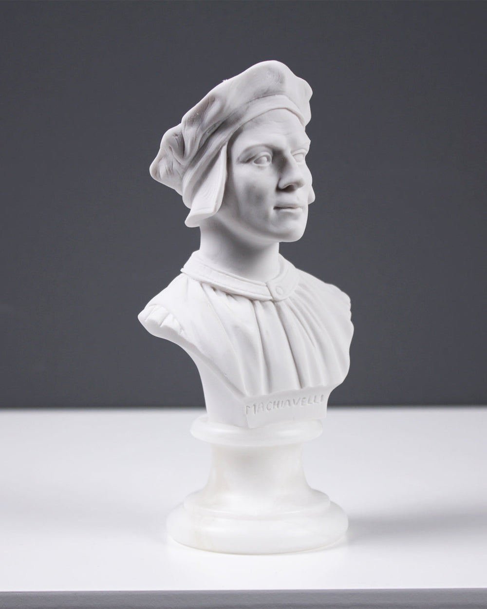 Machiavelli Büste Statue